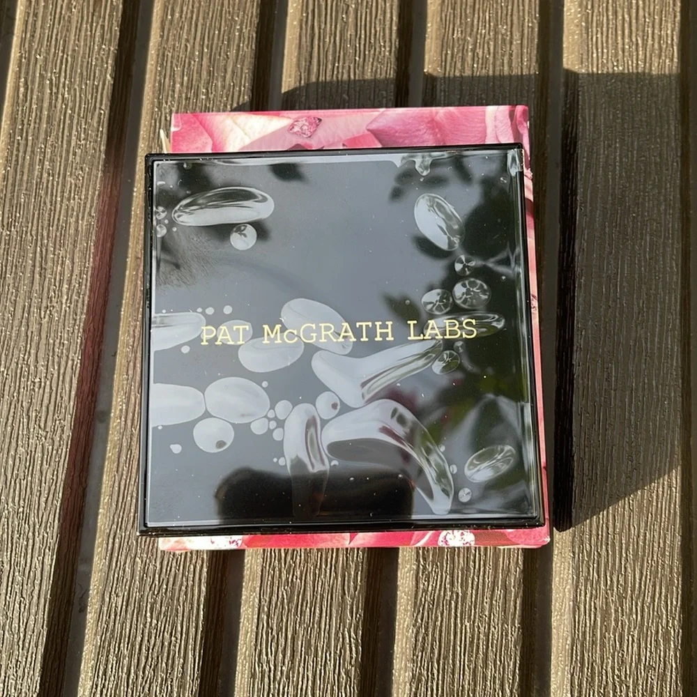 Pat McGrath Labs - Divine Rose Luxe Quad in Eternal Eden Eyeshadow Palette